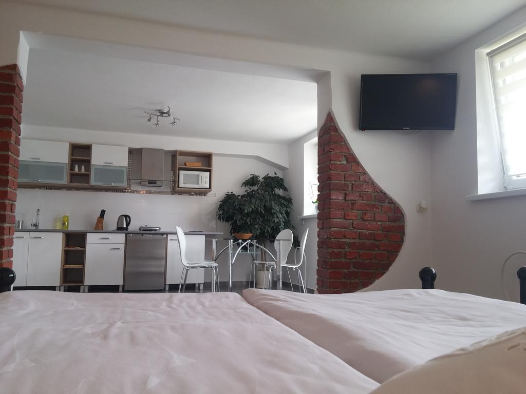 Pokoje Do Wynajecia U Lusi Apartment Крошенко Екстериор снимка